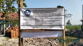Ini Penjelasan Kepsek SMPN 4 Sumberjaya Satap Soal Papan Informasi Proyek Revitalisasi 
